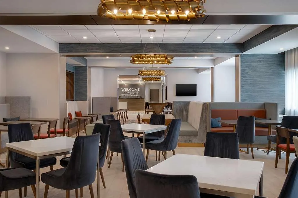Hampton Inn By Hilton Winnipeg Downtown
